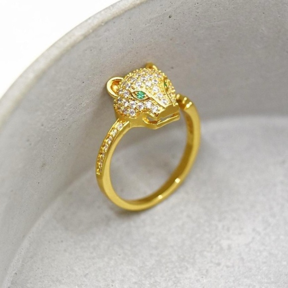 Gold Crystal Leopard Ring